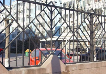 廠家訂做鐵藝圍欄B23圍欄